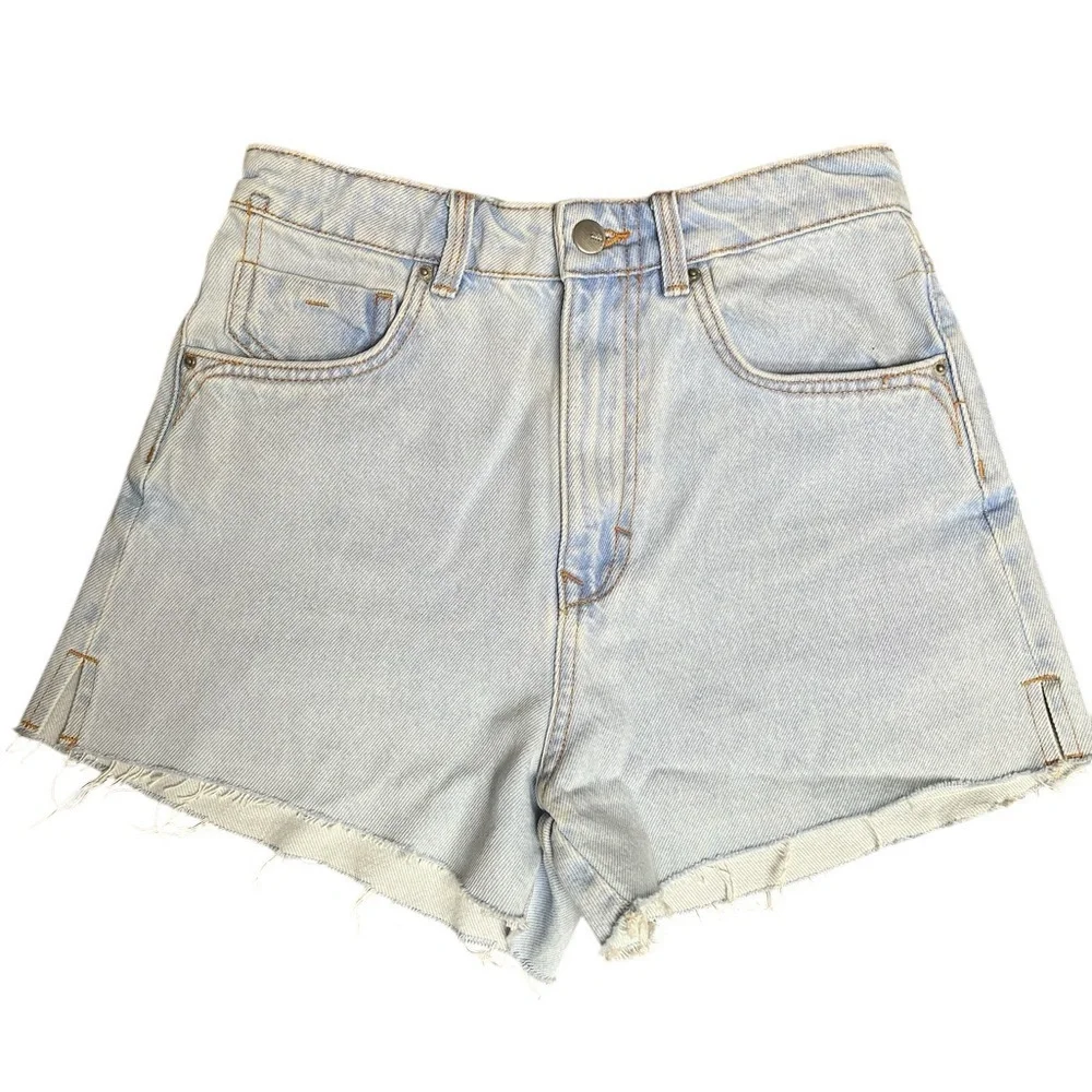 Zara light wash cut off high waisted shorts - Picture 1 of 4
